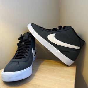 Nike Blazer Mid Sneakers – Grey / White – Men’s US 13